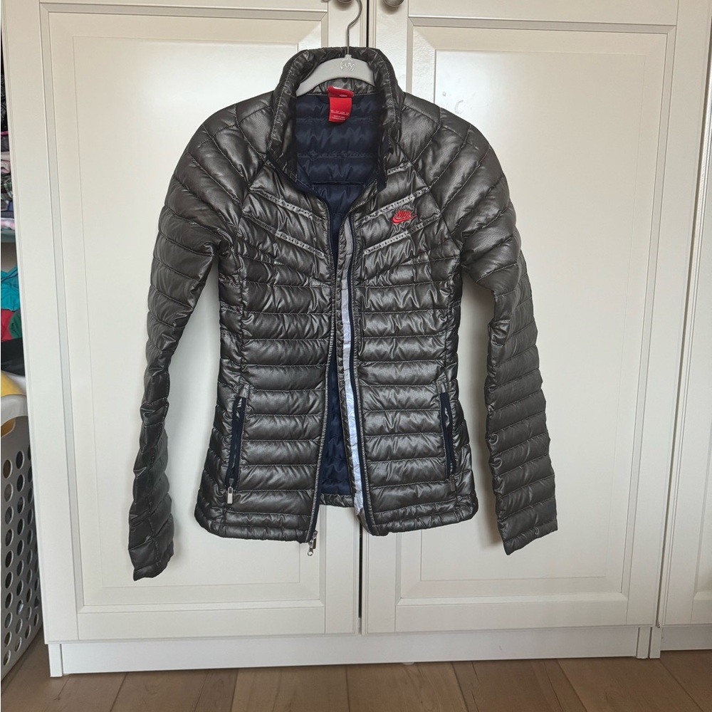 Nike Puffer Jacket - Picture 4 of 4